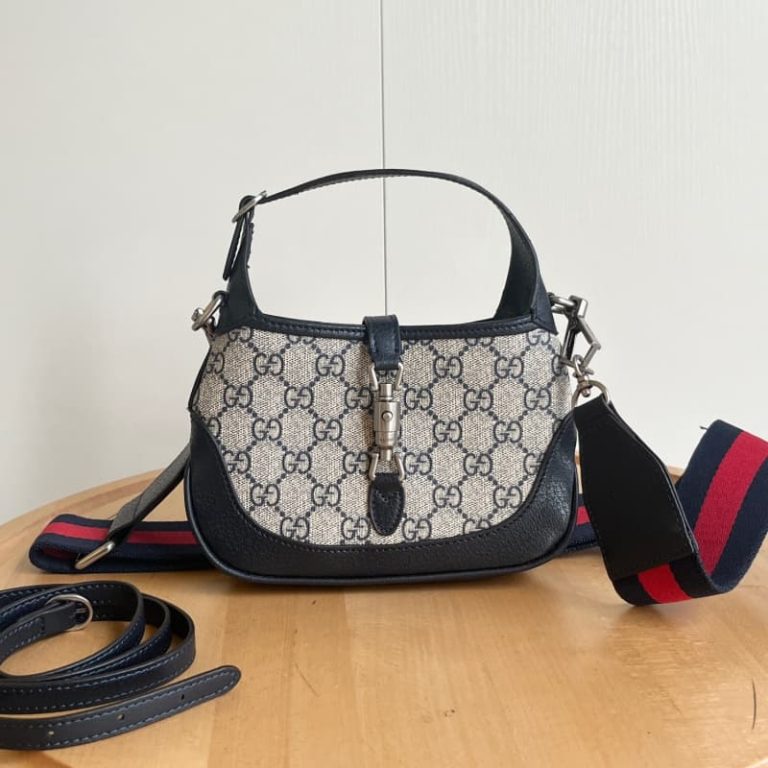 GUCCI High quality women shoulder bag Tote bag Canvas monogrammed embroidered surface Gold tone push in latch hardware-1