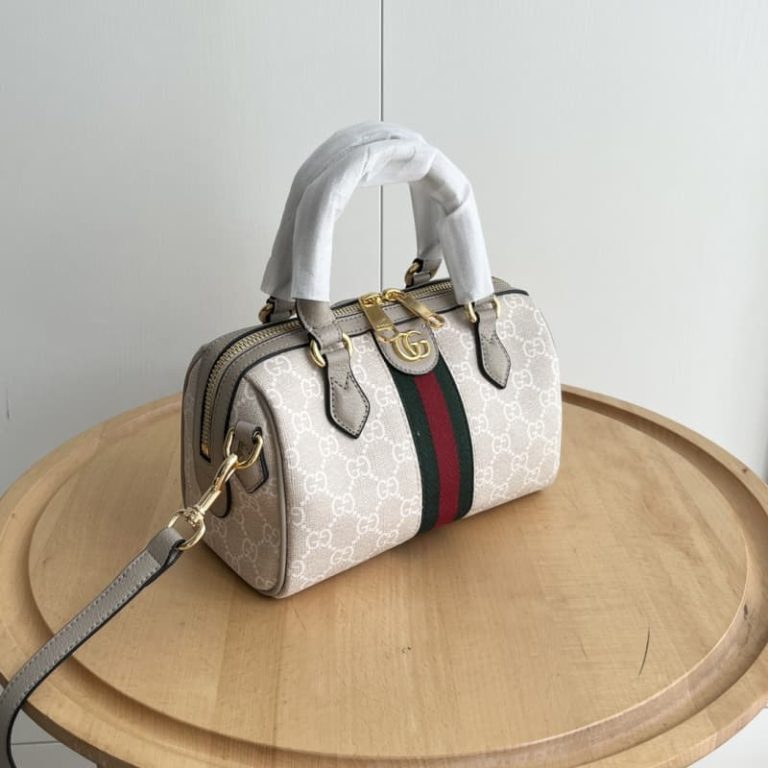 GUCCI High quality women shoulder bag Tote bag Classic interlocking double G shape accessories-4