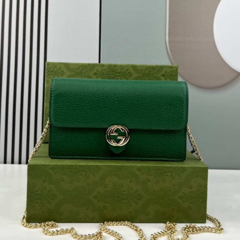 GUCCI High-quality women shoulder bag handbag Flap design and front gold accessories-7