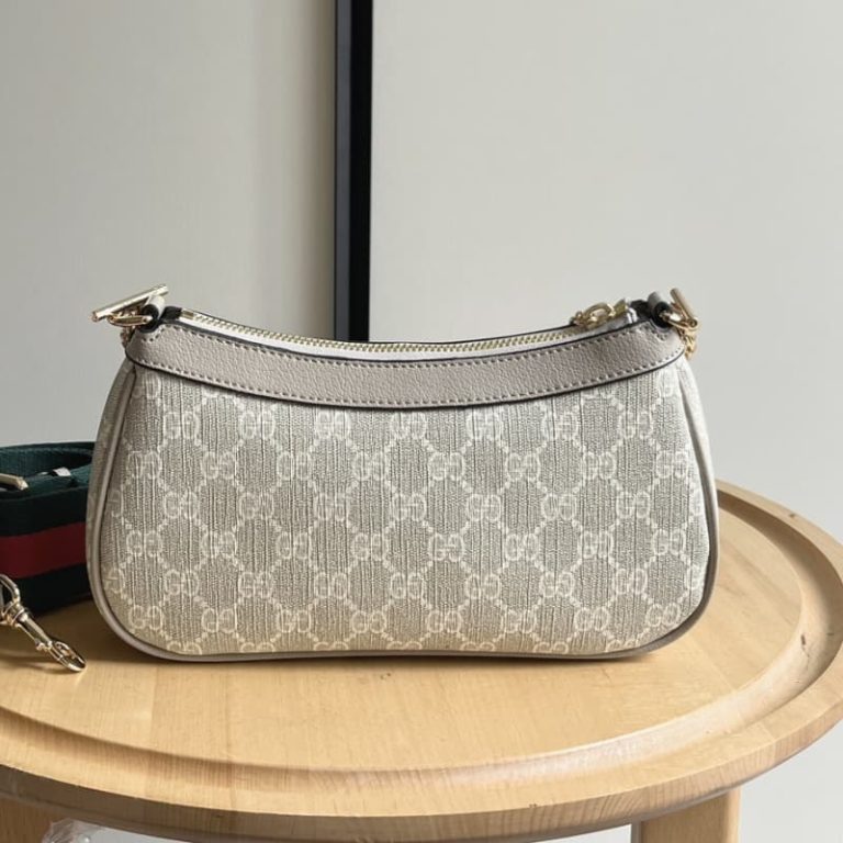 GUCCI high quality women handbag double G pendant front decorated with double G decoration-4
