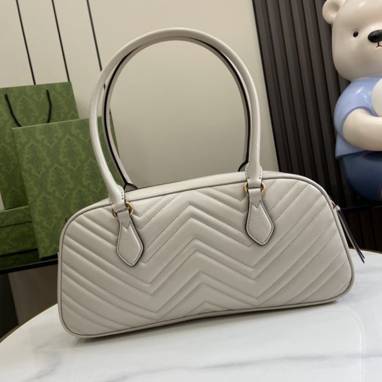 GUCCI high quality women handbag front decorated with double G decoration-2