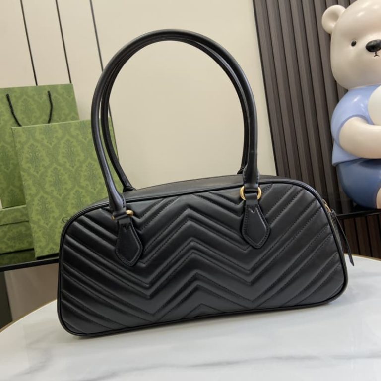 GUCCI high quality women handbag front decorated with double G decoration-4