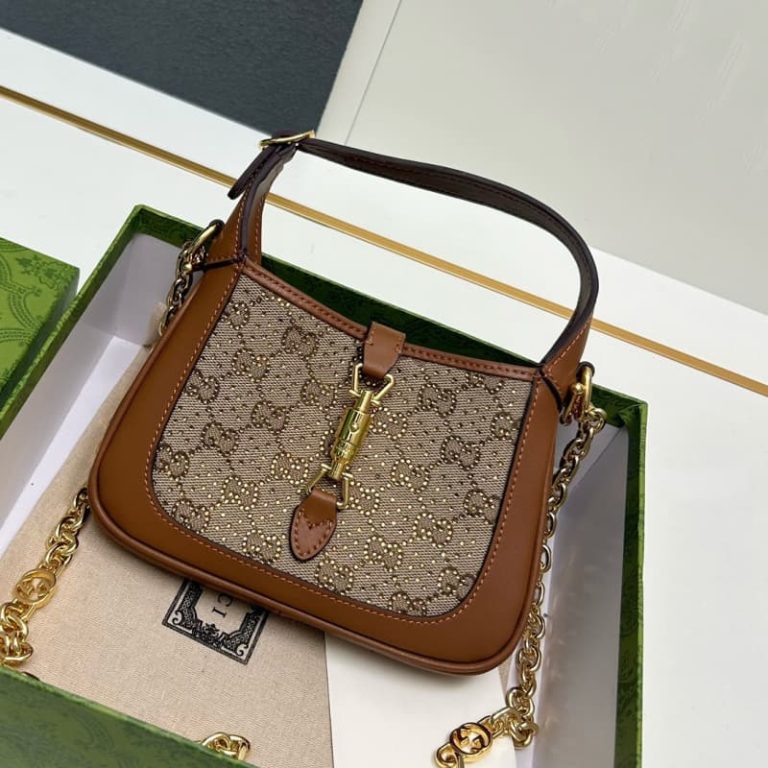 GUCCI high quality women shoulder bag handbag surface GG pattern and gold logo accessories design-7