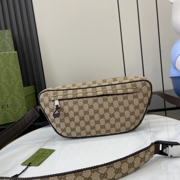 Gucci GG Emblem small crossbody bag-2