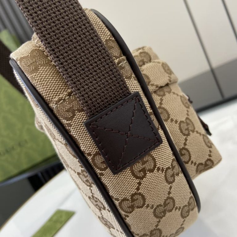 Gucci GG Emblem small crossbody bag-3