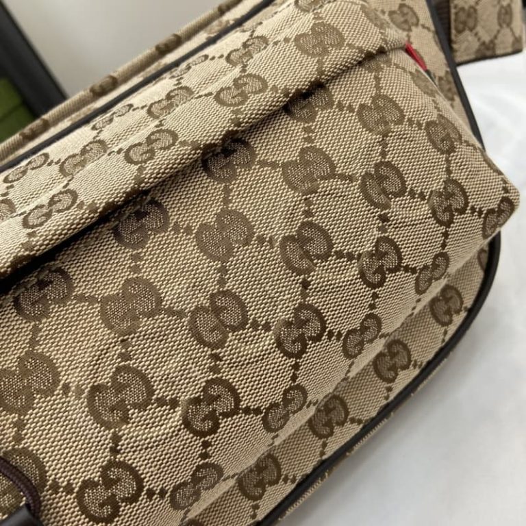 Gucci GG Emblem small crossbody bag-5