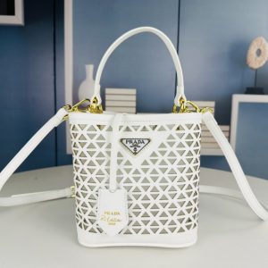 Prada high quality Panier Leather Mini-bag with cut-out motif 18×18×11 cm LB473