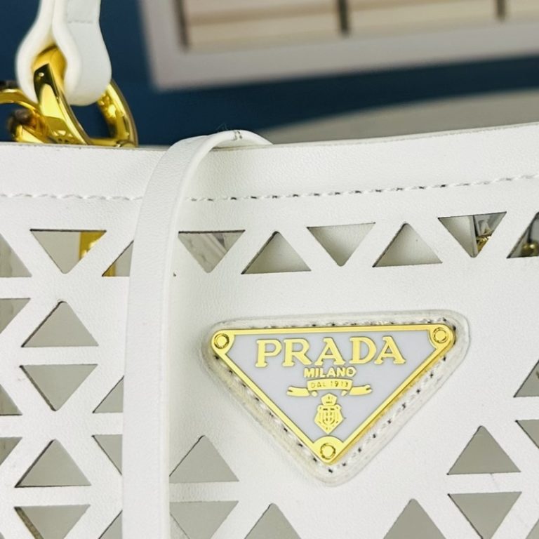 Prada Panier Leather Mini-bag with cut-out motif-4