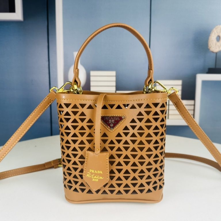 Prada Panier Leather Mini-bag with cut-out motif-7