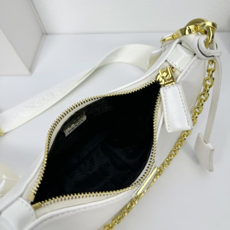 Prada high quality Re-edition 2005 Saffiano Leather Bag-5