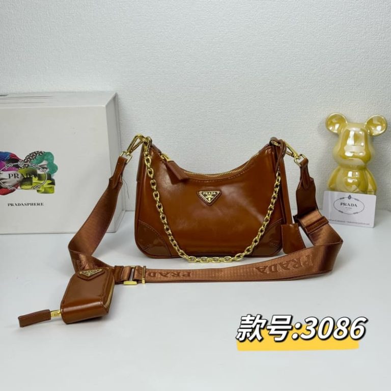 Prada high quality Re-edition 2005 Saffiano Leather Bag-7