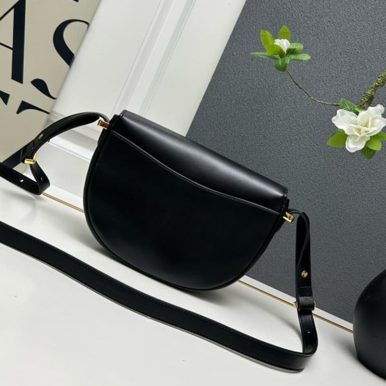 High quality Prada Unisex Shoulder bag Crossbody bag Flap design Front iconic logo pattern-4