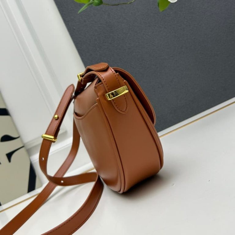 High quality Prada Unisex Shoulder bag Crossbody bag Flap design Front iconic logo pattern-7