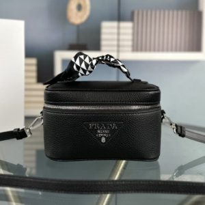 High quality Prada cosmetic bag women shoulder bag square large capacity handbag front iconic logo pattern 20*12*12CM LB506