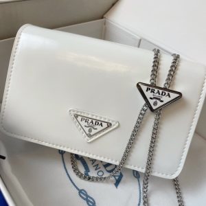 High quality Prada new necklace bag Women shoulder crossbody bag Flap design Front iconic logo pattern 19*10.5*3.5CM LB516