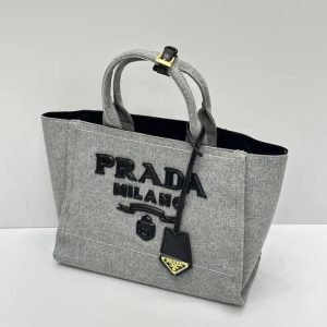 High quality Prada unisex canvas handbag The front logo pattern is equipped with a small tag 31*24*13CM LB488(1)