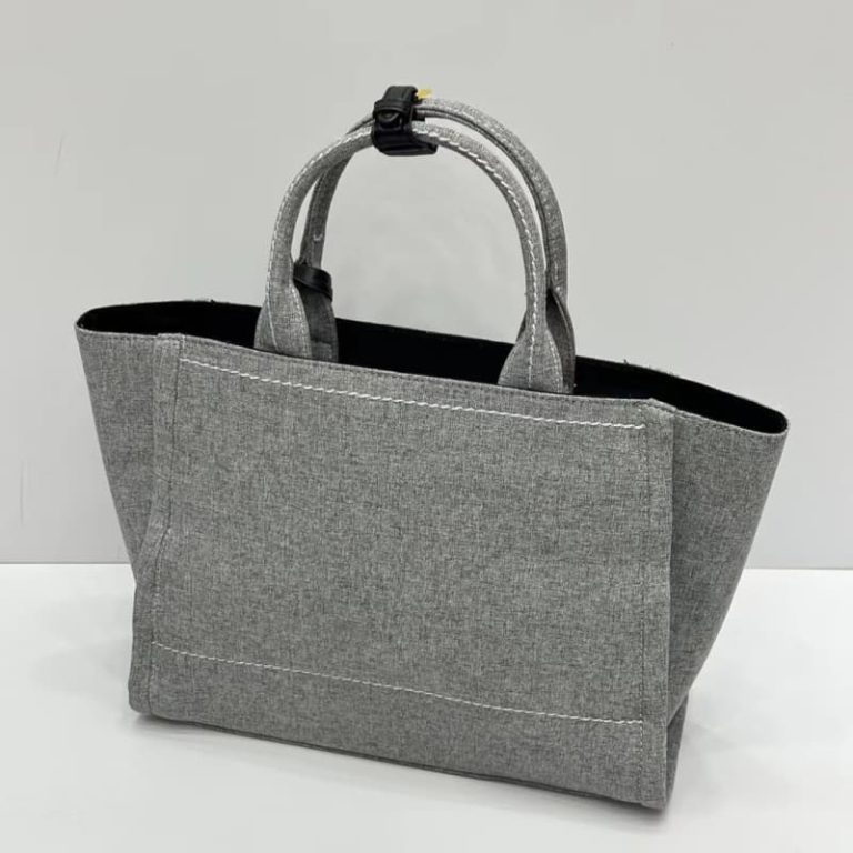 High quality Prada unisex canvas handbag The front logo pattern is equipped with a small tag-8