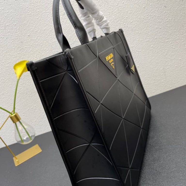 High quality Prada women handbag full cowhide tote bag Saffiano leather handle design Front iconic logo pattern LB499-3