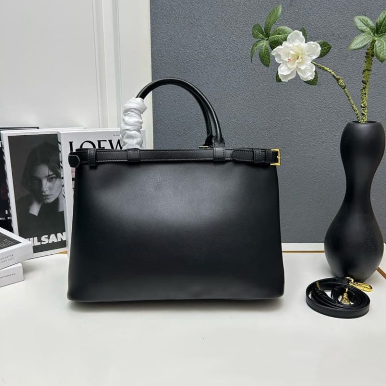 High quality Prada women handbag with iconic logo pattern on the front-6