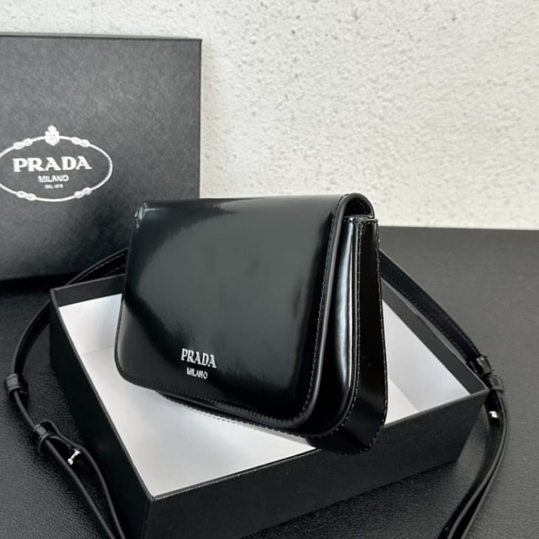 High quality Prada women shoulder bag crossbody bag clutch flap design front iconic logo pattern-3