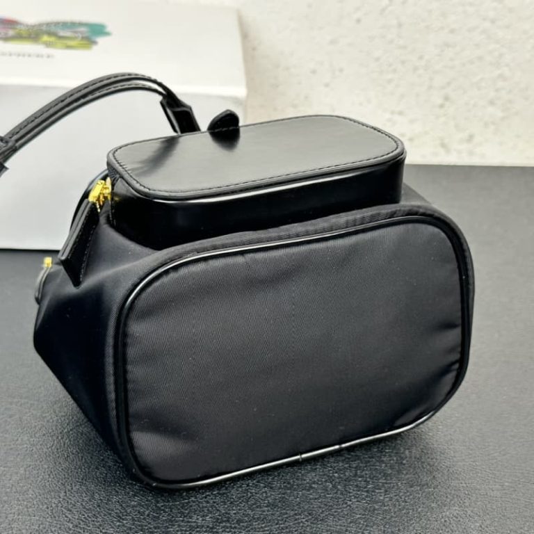 High quality Prada women shoulder bag large capacity backpack front iconic logo pattern LB495-4
