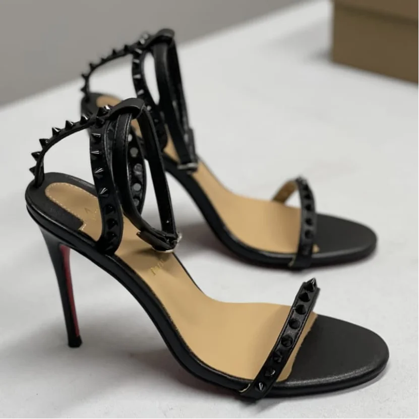 Top Ways to Wear High-Quality Imitation Christian Louboutin Heels This Season